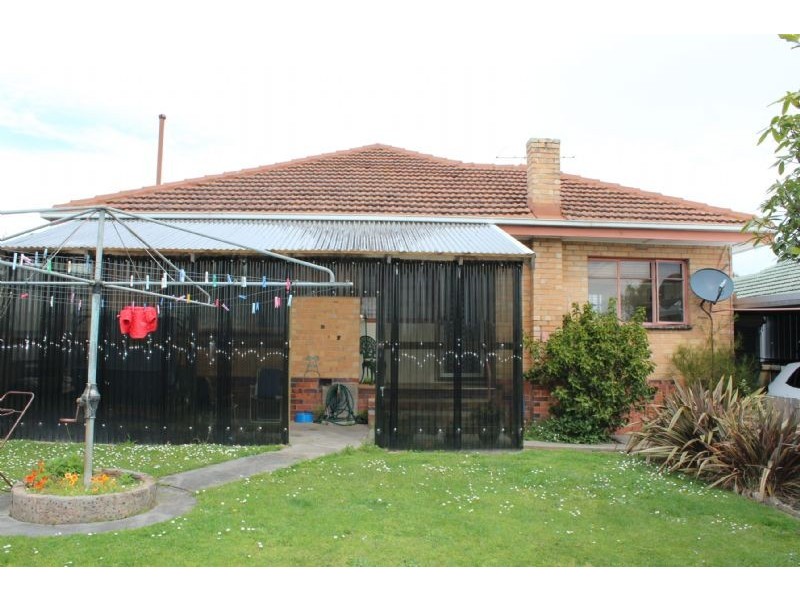 13 Barry Street, Morwell VIC 3840