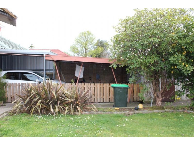 13 Barry Street, Morwell VIC 3840