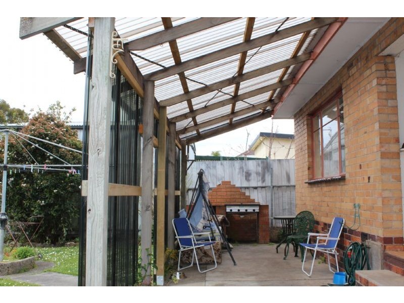 13 Barry Street, Morwell VIC 3840