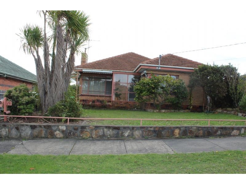 13 Barry Street, Morwell VIC 3840