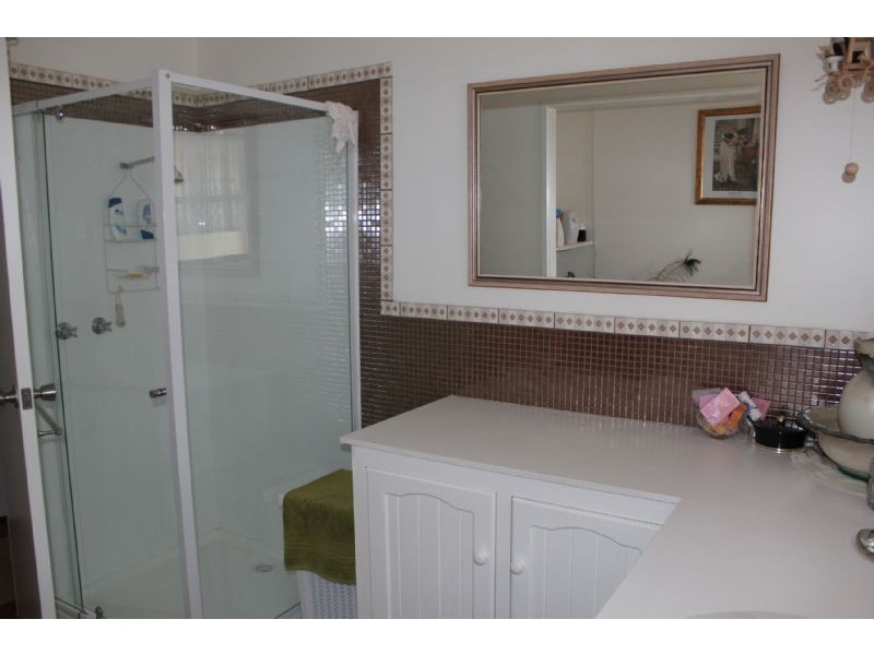 19 Hawthorn Crescent, Churchill VIC 3842