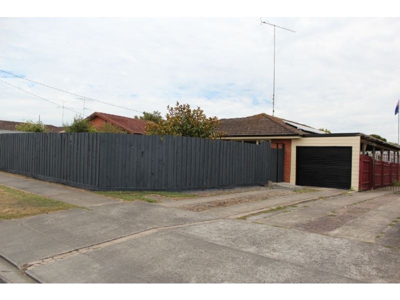 19 Hawthorn Crescent, Churchill VIC 3842