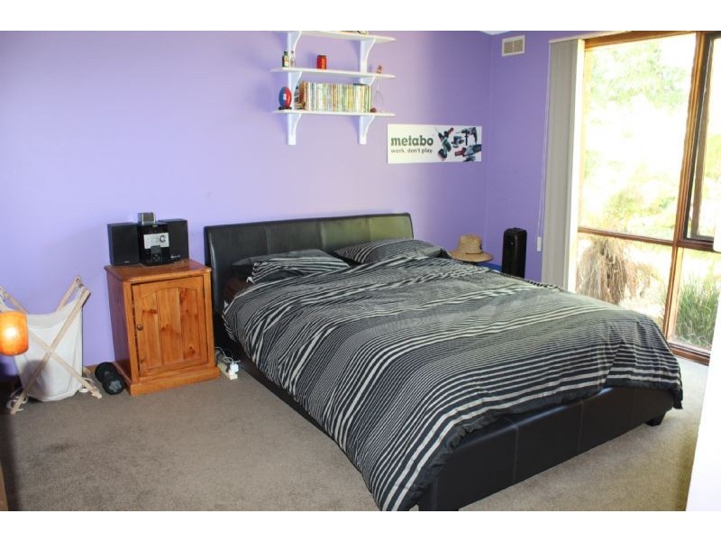 75 Withams Road, Yinnar VIC 3869