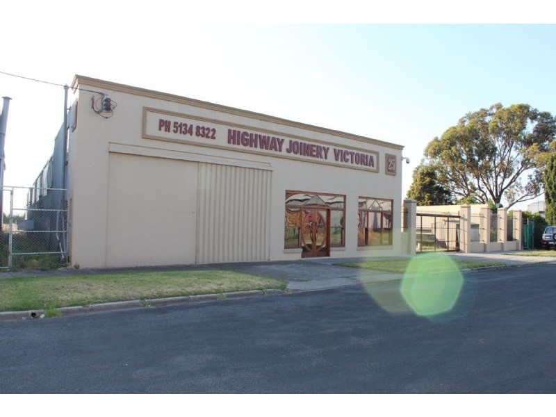 25-27 Davey Street, Morwell VIC 3840
