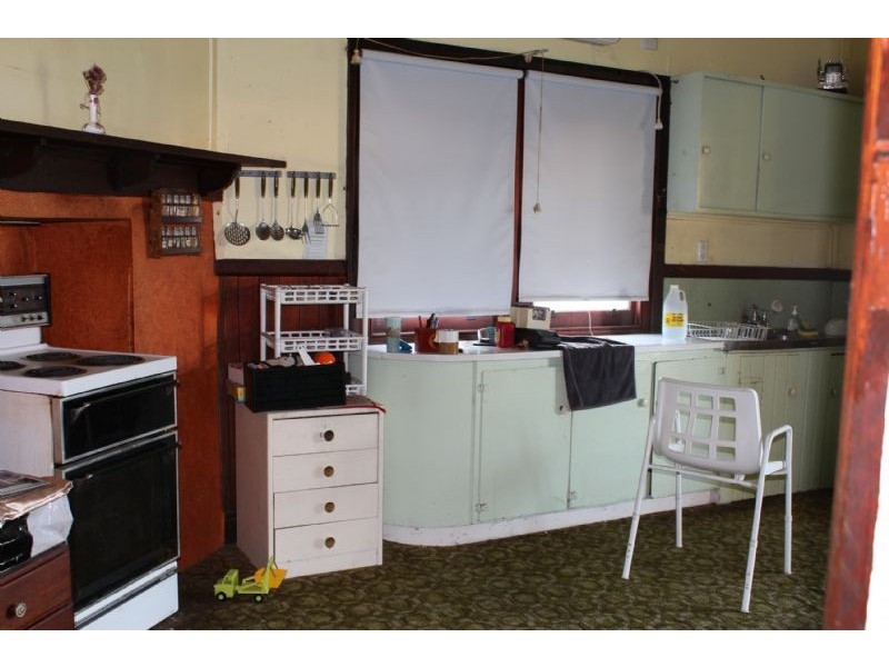 42 Avondale Road, Morwell VIC 3840