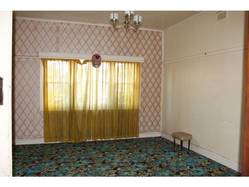 42 Avondale Road, Morwell VIC 3840