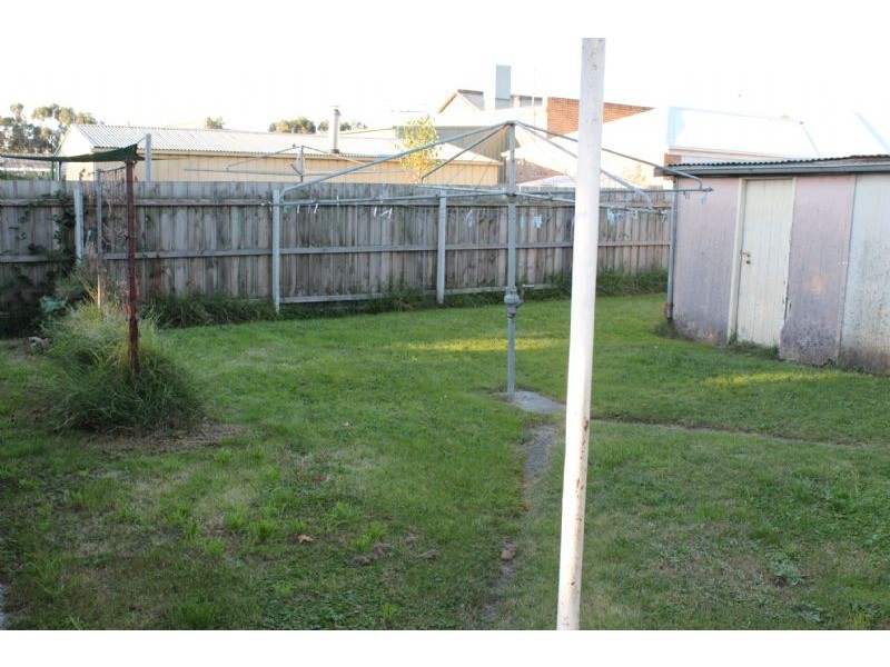 42 Avondale Road, Morwell VIC 3840