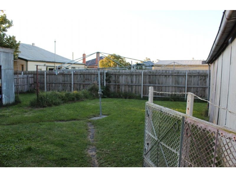 42 Avondale Road, Morwell VIC 3840