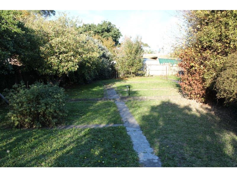 16 Catherine Street, Morwell VIC 3840