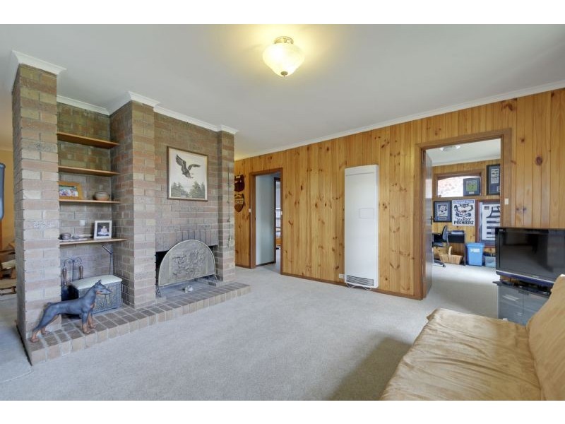 4 Watmor Avenue, Morwell VIC 3840