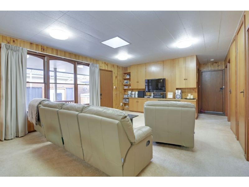 4 Watmor Avenue, Morwell VIC 3840