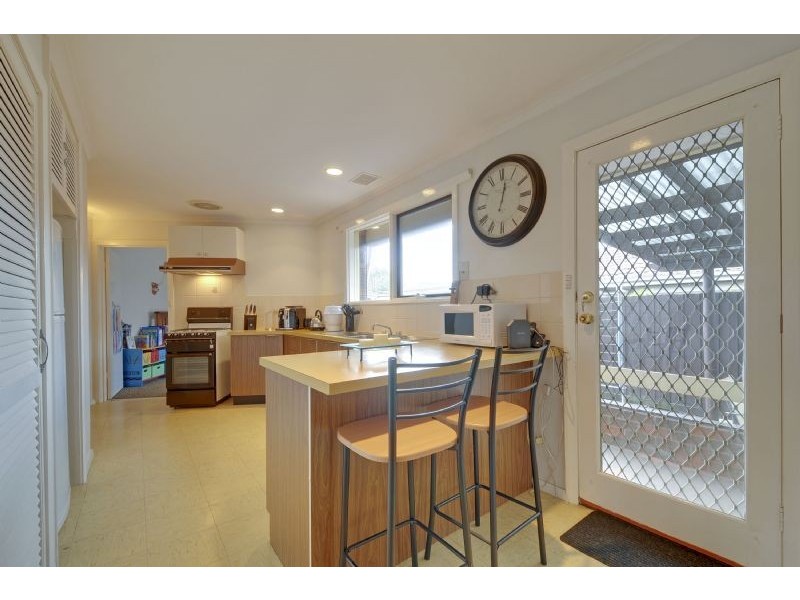 14 Oak Court, Morwell VIC 3840