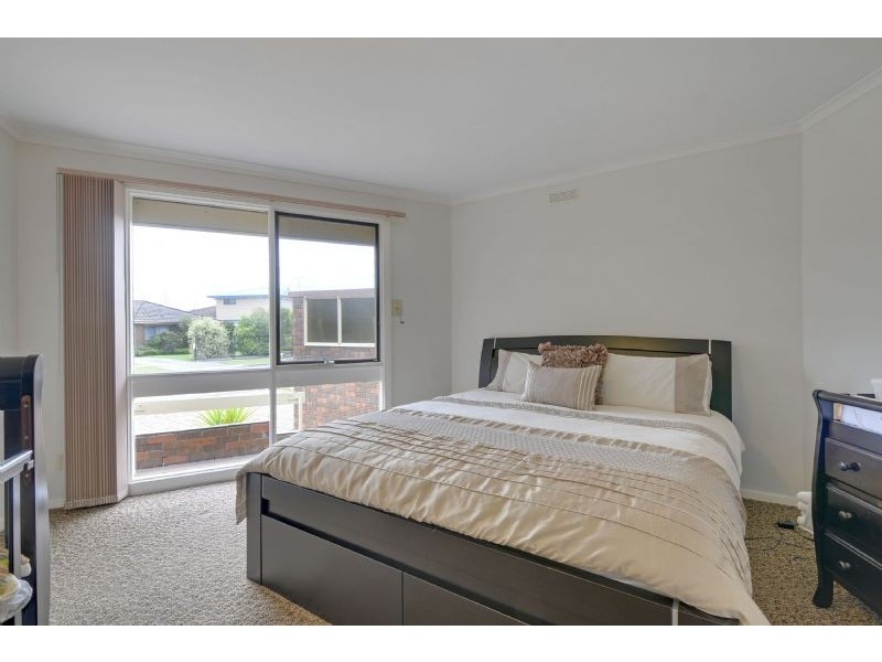 14 Oak Court, Morwell VIC 3840