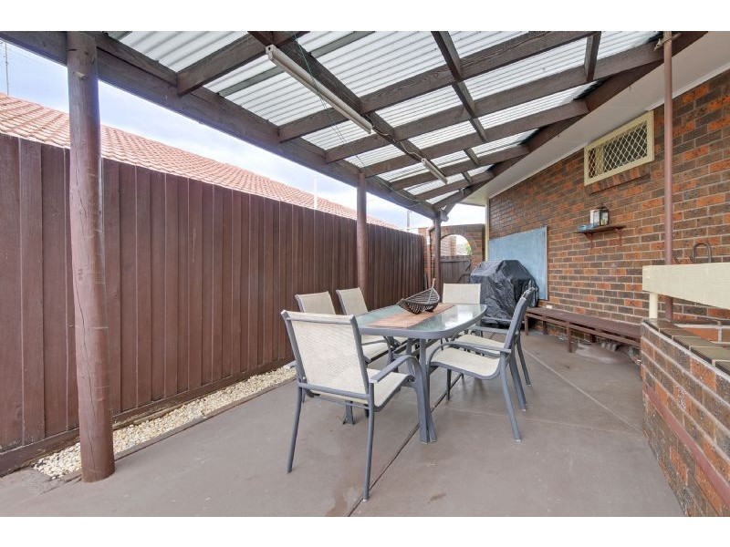 14 Oak Court, Morwell VIC 3840