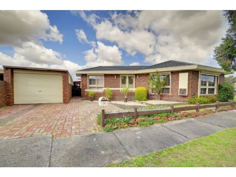14 Oak Court, Morwell VIC 3840