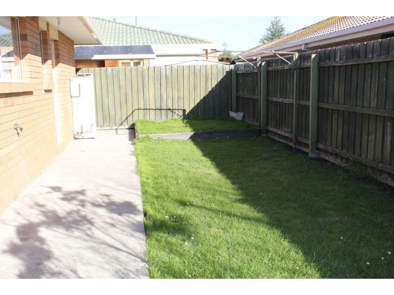 13 Bridle Road, Morwell VIC 3840