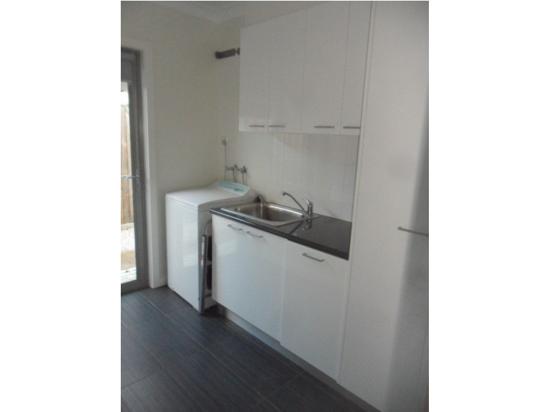 8 Cobon Court, Morwell VIC 3840