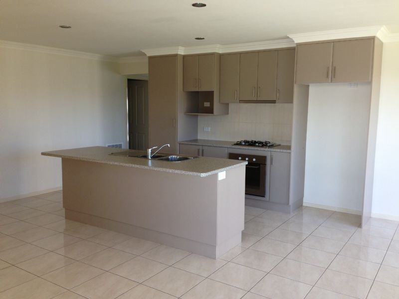 14 Glenrowan Street, Morwell VIC 3840