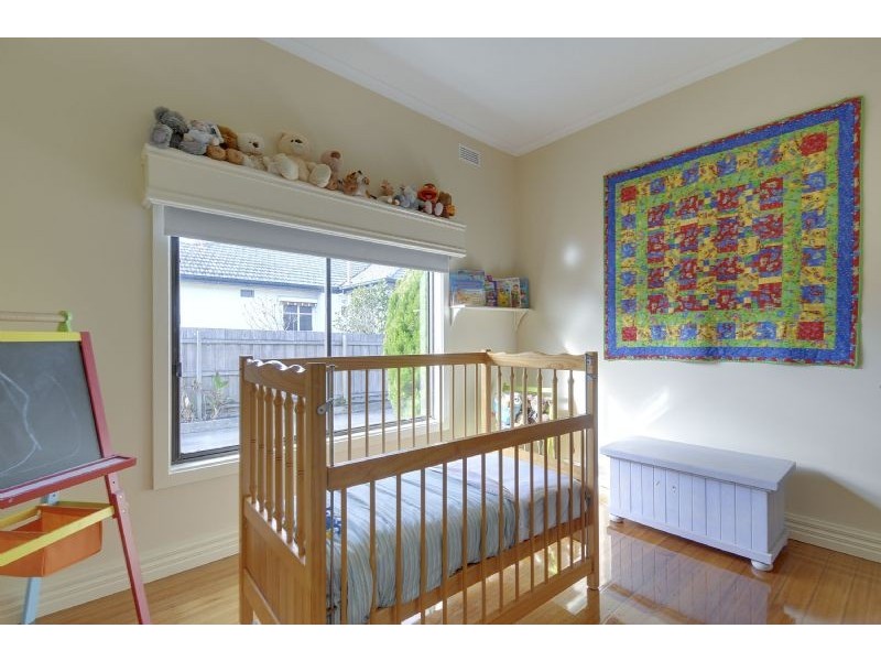 32 ELGIN STREET, Morwell VIC 3840