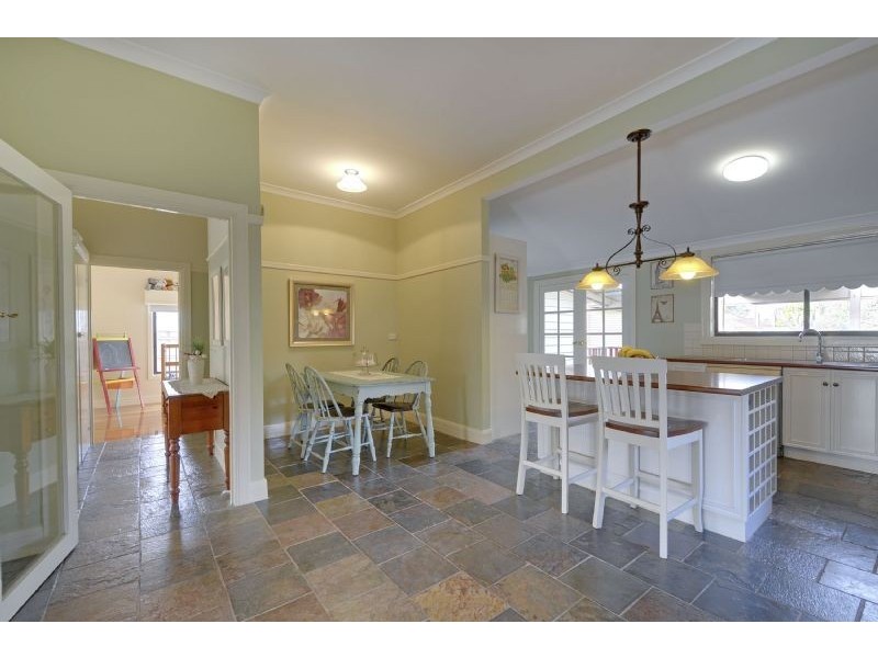 32 ELGIN STREET, Morwell VIC 3840