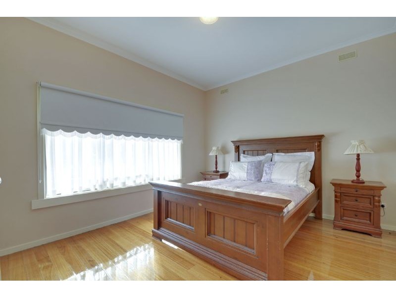 32 ELGIN STREET, Morwell VIC 3840