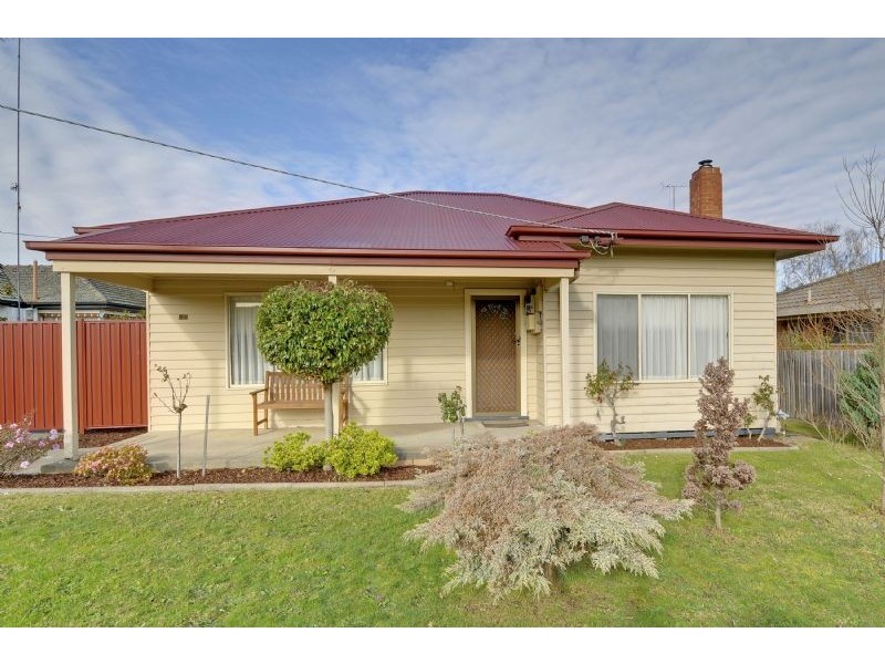 32 ELGIN STREET, Morwell VIC 3840