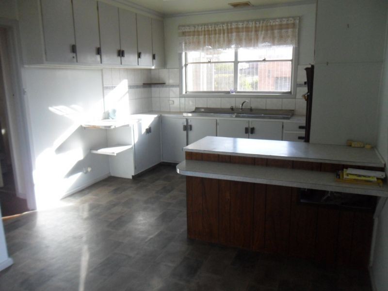 3 Cherry Crescent, Morwell VIC 3840