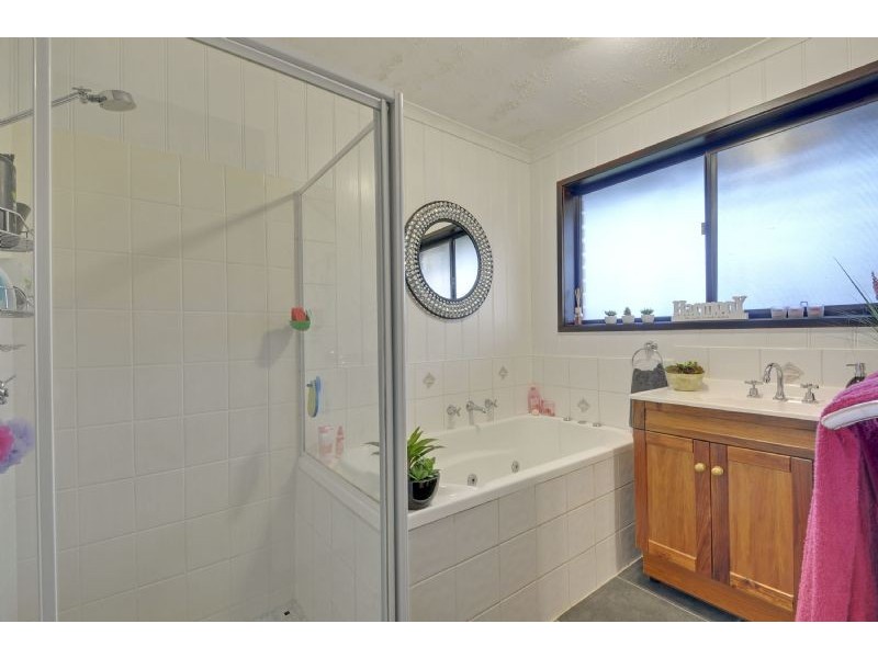 75 Glanville Crescent, Hazelwood North VIC 3840
