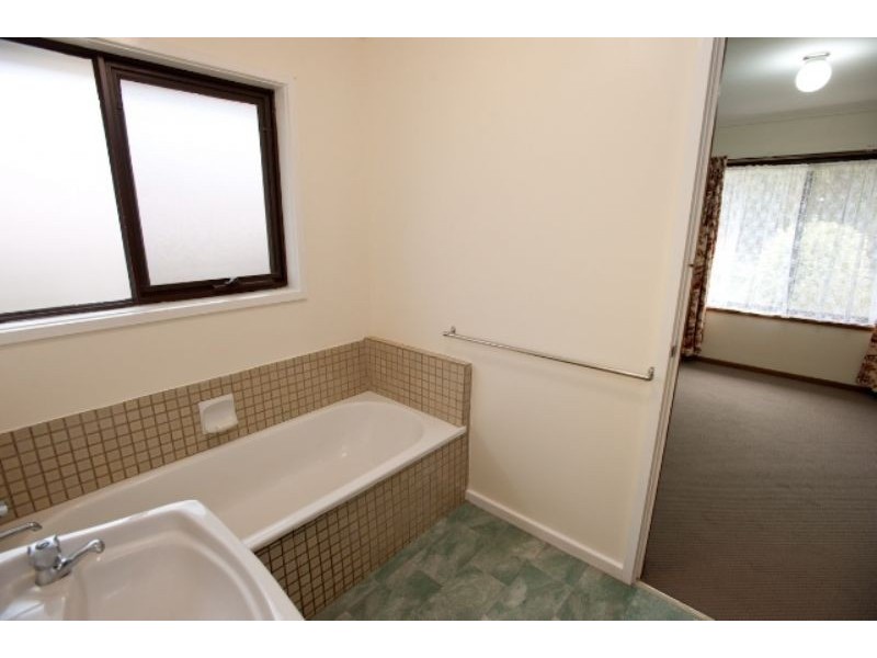 9 Coolaroo Place, Churchill VIC 3842