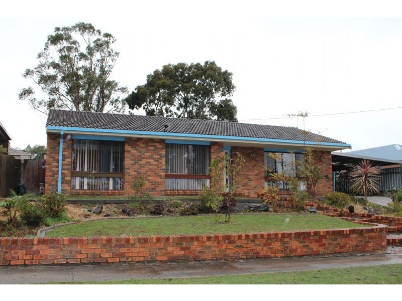 23 Canterbury Way, Churchill VIC 3842