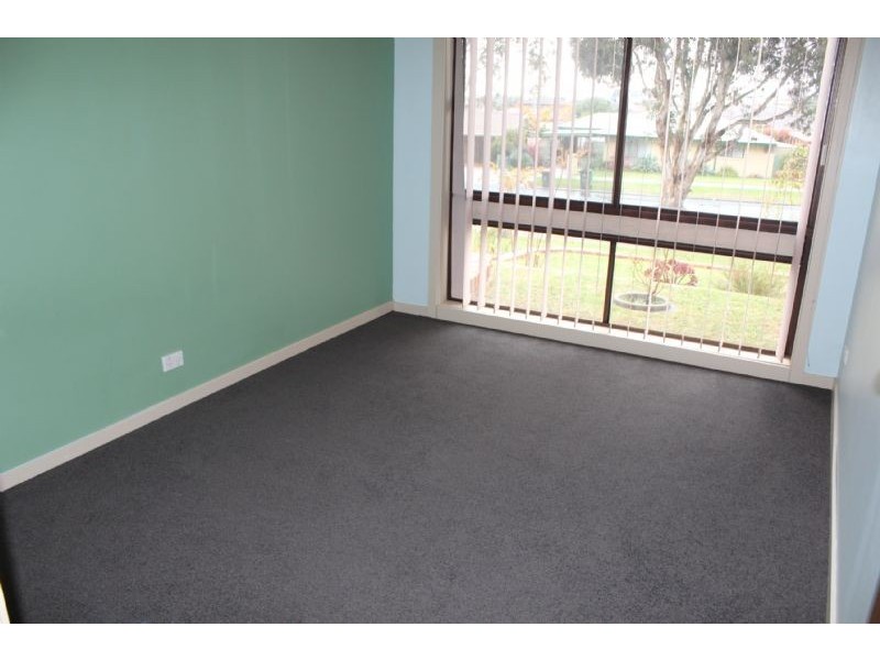 23 Canterbury Way, Churchill VIC 3842