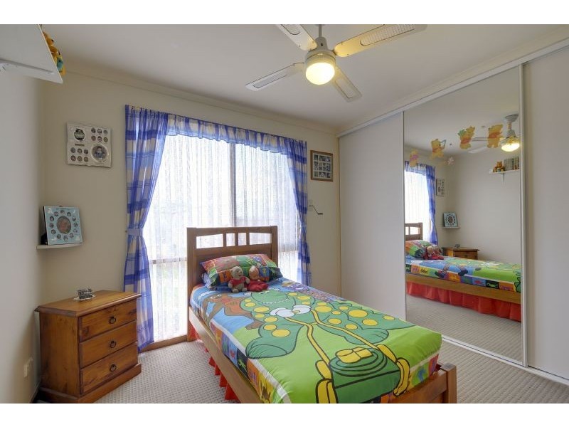 24 Bellarine Circuit, Morwell VIC 3840
