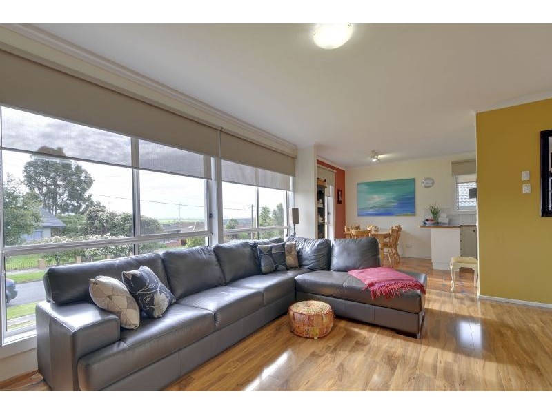 10 McInnes Street, Churchill VIC 3842