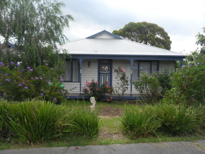 28 Mulcare Crescent, Churchill VIC 3842