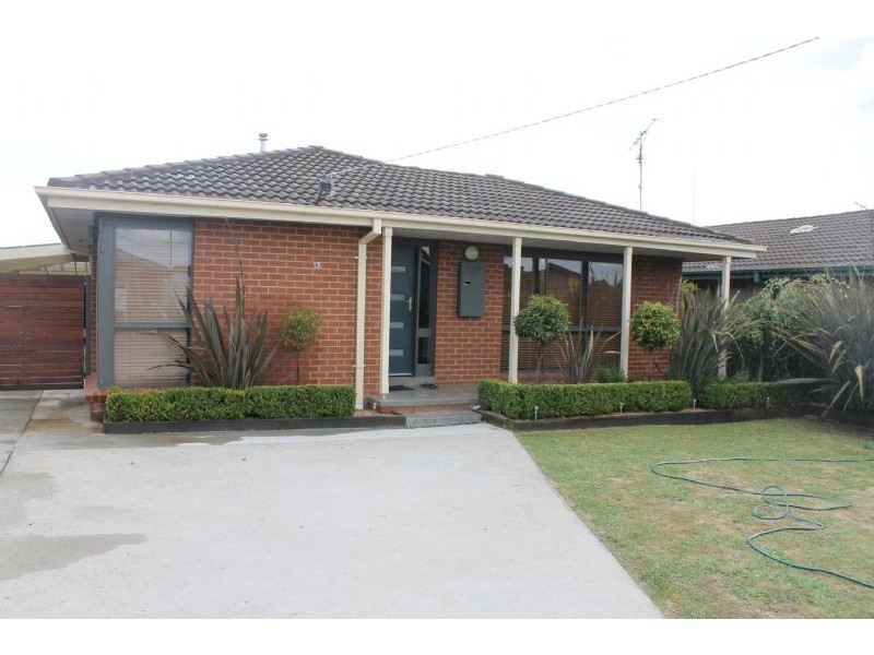 13 Sheoke Grove, Churchill VIC 3842