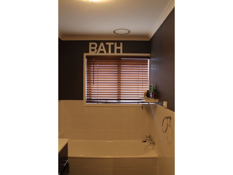 13 Sheoke Grove, Churchill VIC 3842