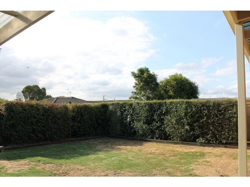13 Sheoke Grove, Churchill VIC 3842