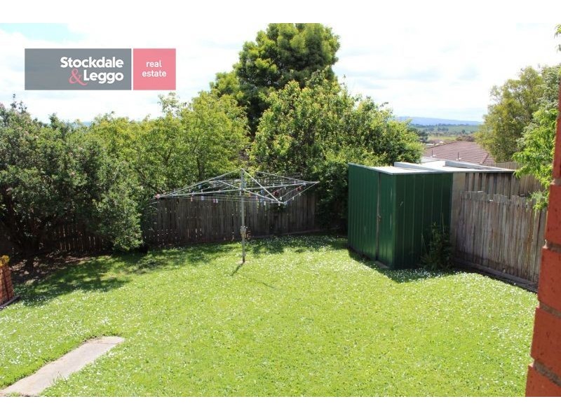 15 Blackwood Crescent, Churchill VIC 3842
