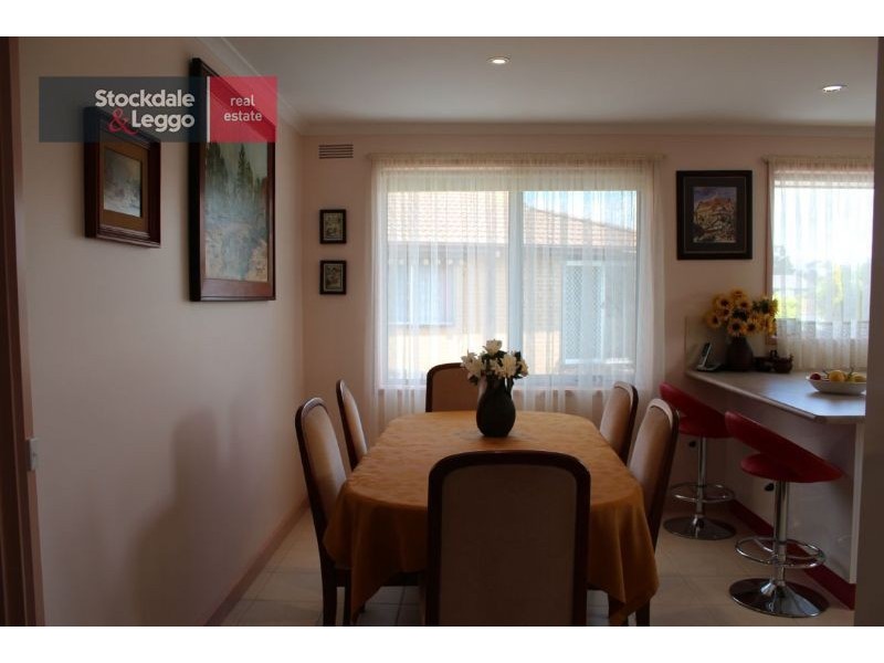 15 Blackwood Crescent, Churchill VIC 3842
