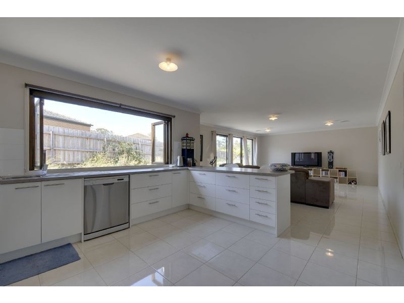 3 Dalpura Court, Churchill VIC 3842