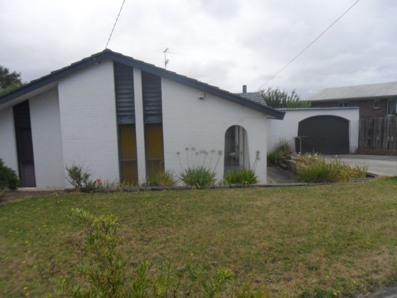 20 Rae Crescent, Churchill VIC 3842