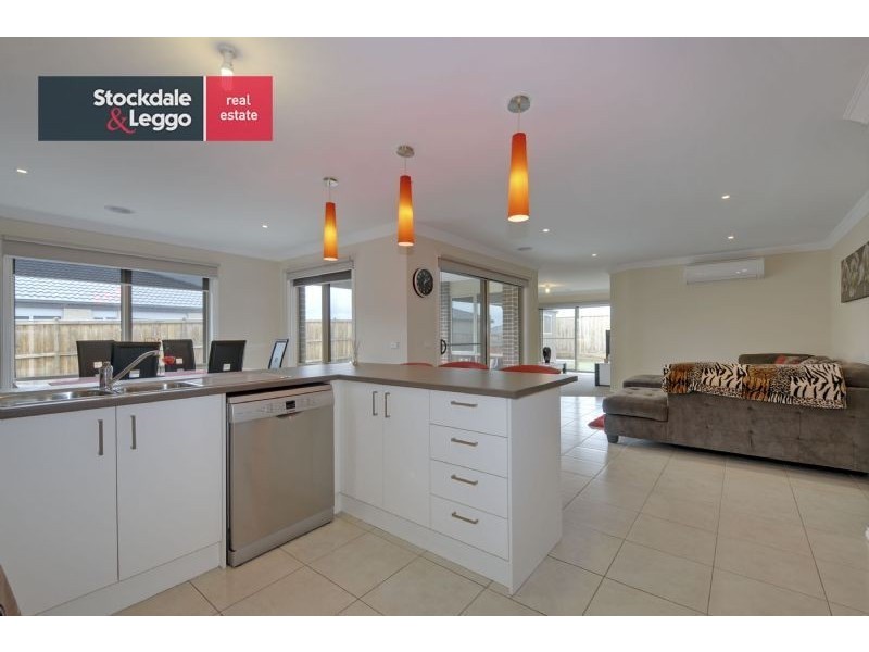 6 Pickering Avenue, Morwell VIC 3840
