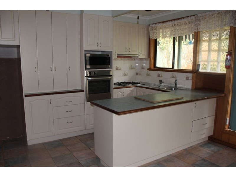 31 Robertson Street, Morwell VIC 3840