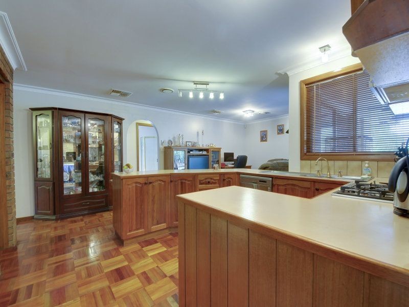17 Wyung Drive, Morwell VIC 3840