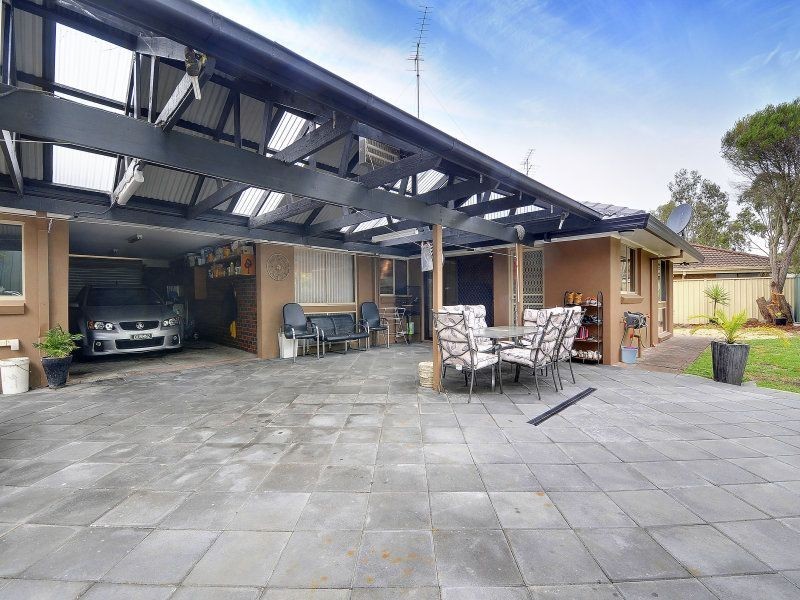 17 Wyung Drive, Morwell VIC 3840