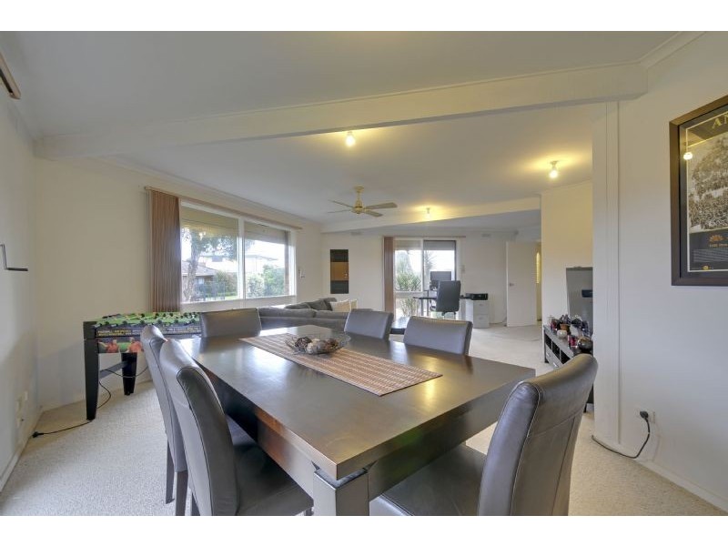 14 Oak Court, Morwell VIC 3840