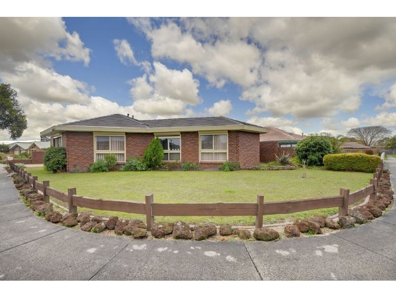 14 Oak Court, Morwell VIC 3840