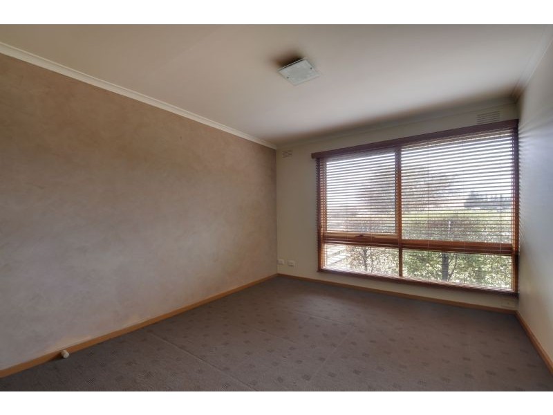 6 Strath Place, Morwell VIC 3840
