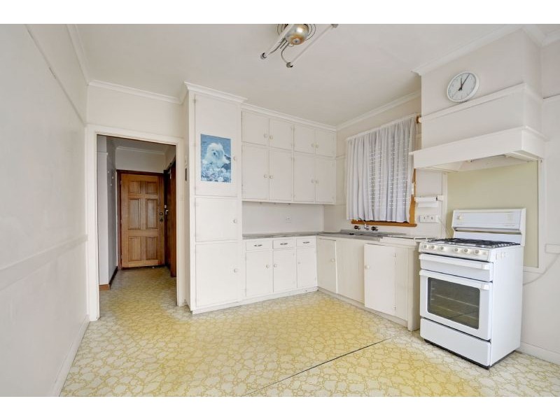 27 Robertson Street, Morwell VIC 3840