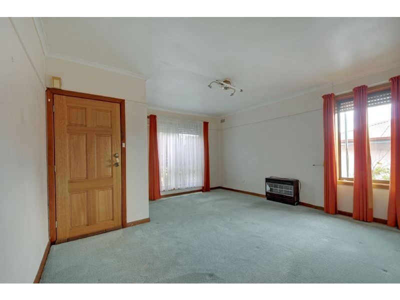 27 Robertson Street, Morwell VIC 3840